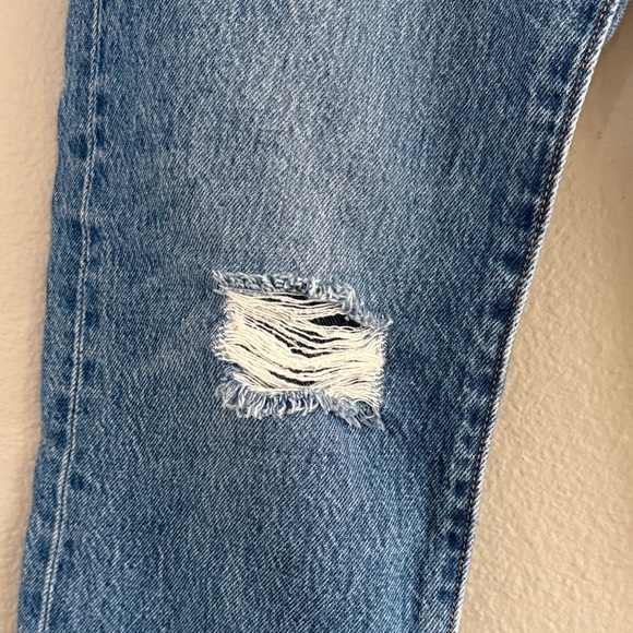Levi's Blue Distressed Premium Ankle Jeans Women’s Size 28 - Picture 6 of 10